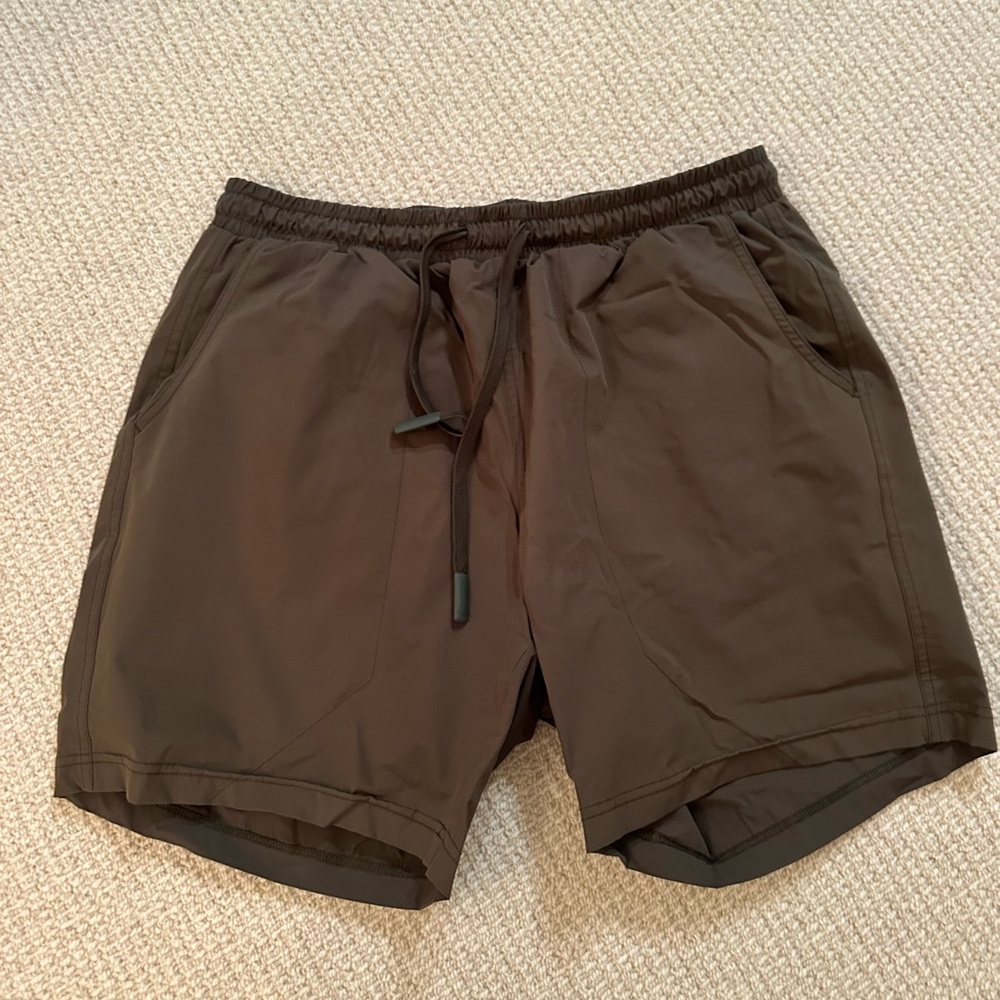 Bearbottom Base shorts in olive/brown 7 inches